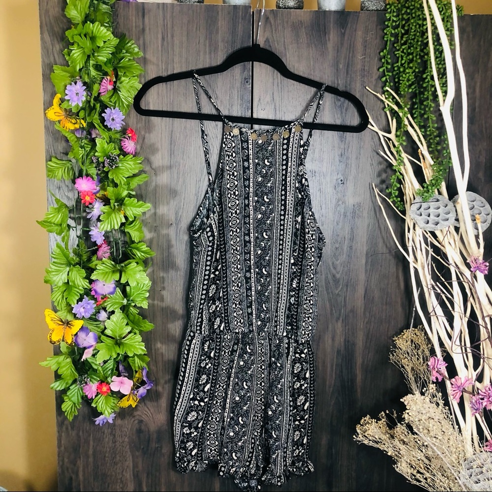 **🌼3/$30🌼American Eagle High Neckline Printed Romper Size Small